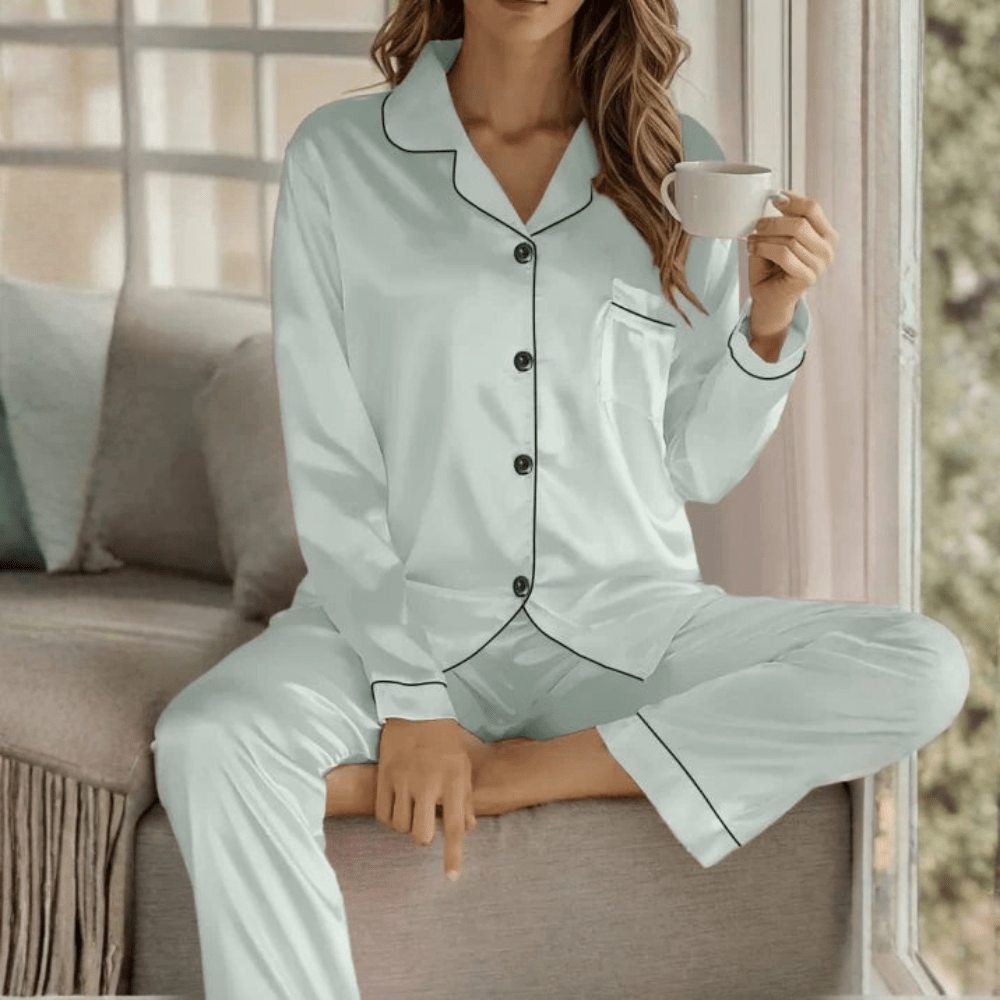 Ensemble Pyjama Femme Boutonné en Tissu Doux et Respirant