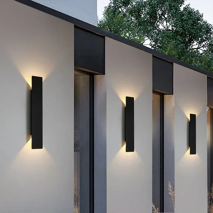 Outdoor Wall Sconce – Weather-Resistant Aluminum, Modern Design for the Garden or Balcony