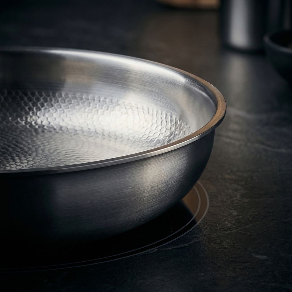 Poêle en Titane avec Couvercle Offert - Revêtement Sans Produits Chimiques