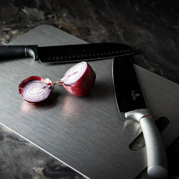 Planche à Découper en Titane Argent - Antibactérienne, Douce pour les Couteaux