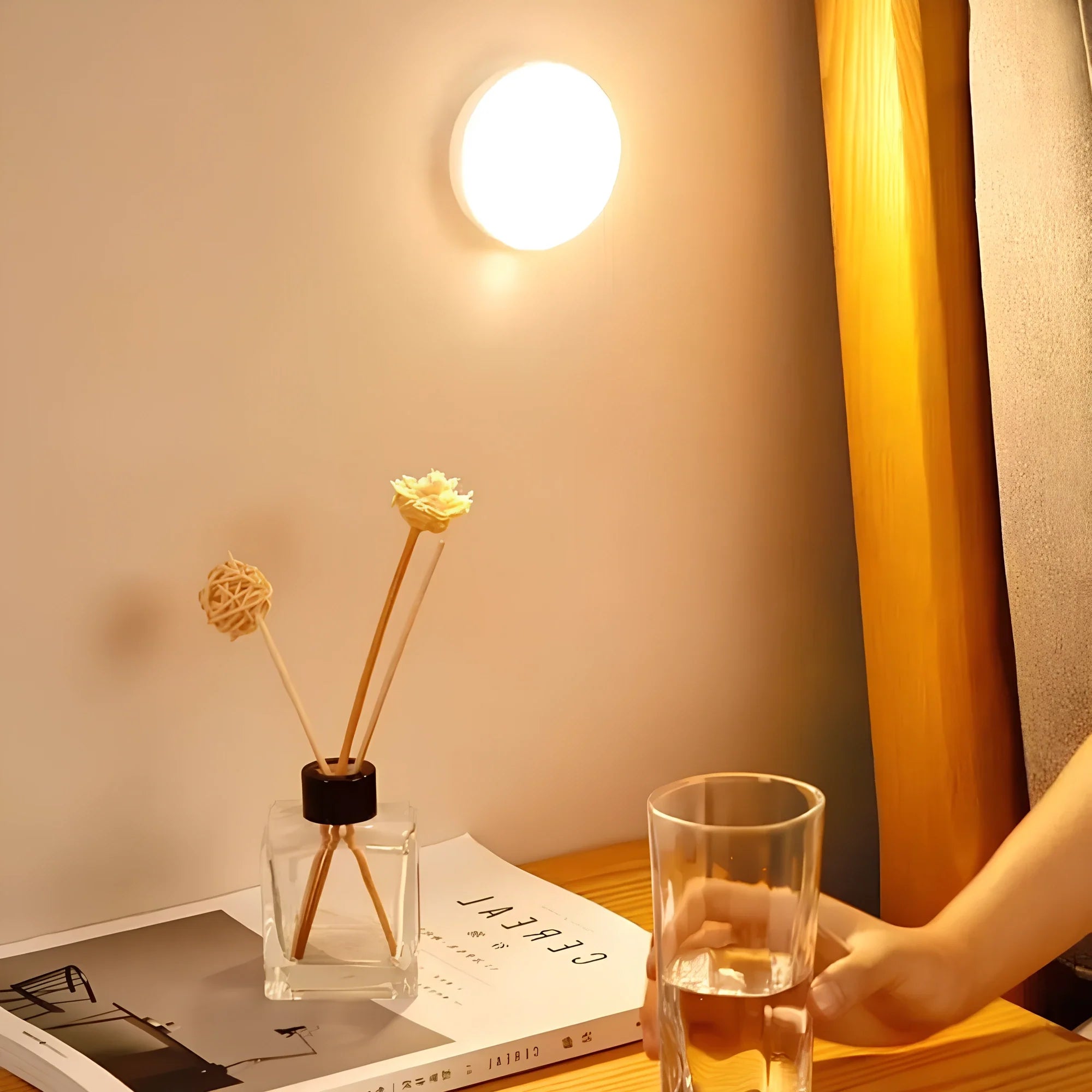 Lampe à détecteur de mouvement – Blanche, design écoénergétique pour couloir ou escalier