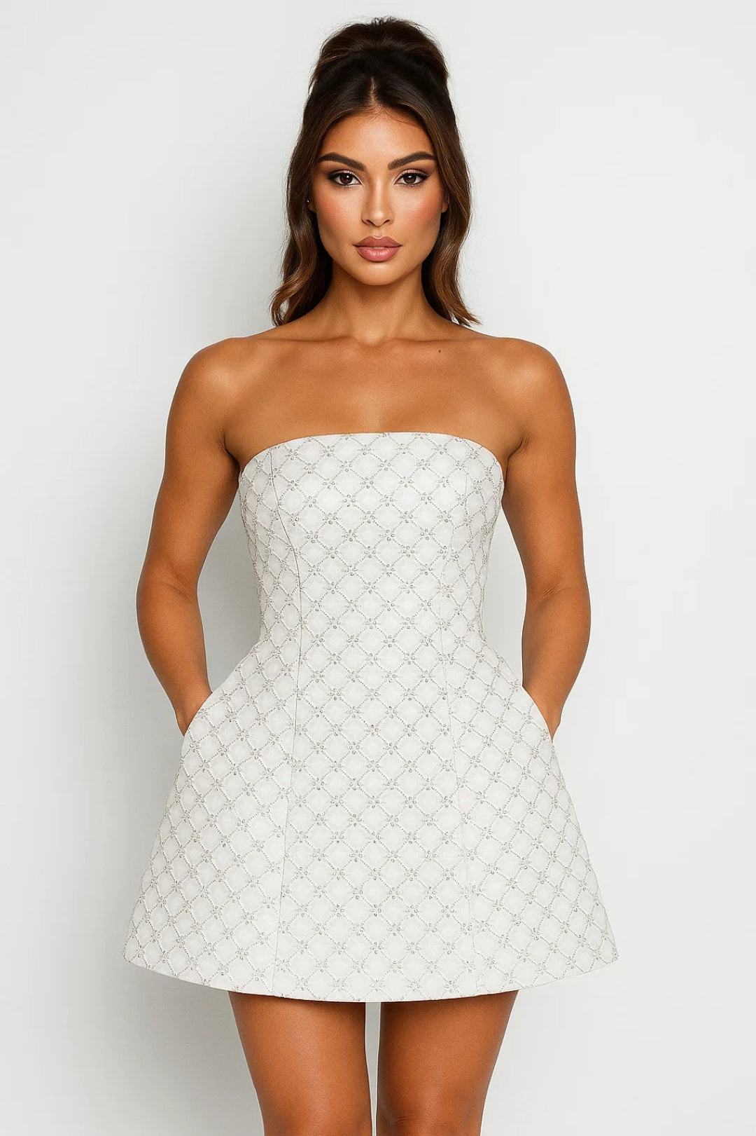 Robe Mini Femme Sans Bretelles Évasée - Style Cocktail Chic