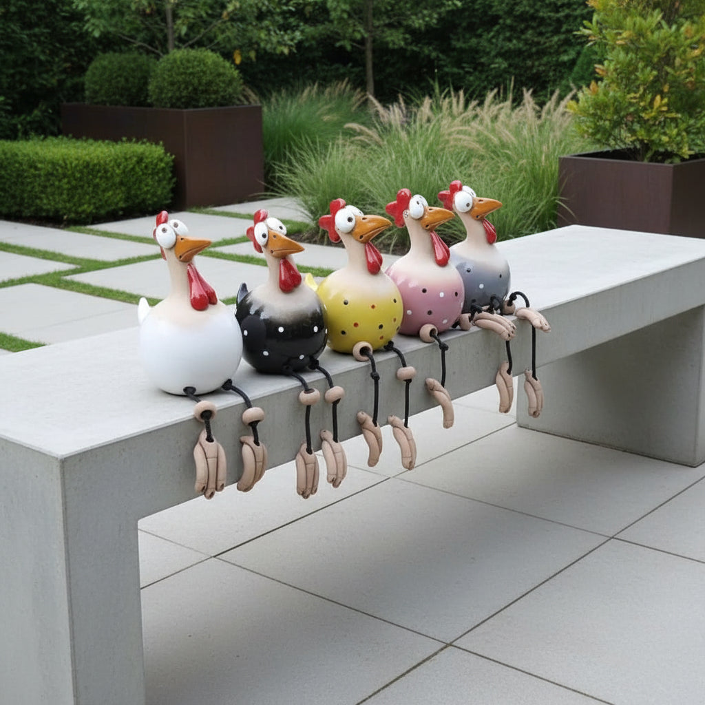 Garden Figurine – Weather-resistant resin, movable chickens for a playful garden decoration