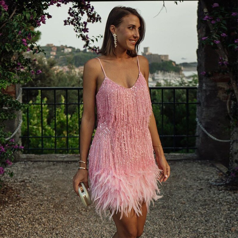 Robe Courte Femme à Plumes – Tenue de Soirée Glamour