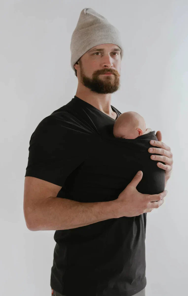 Baby Carrier T-Shirt – Black, Gray, or Army Green: Functional and Stylish for Active Parents