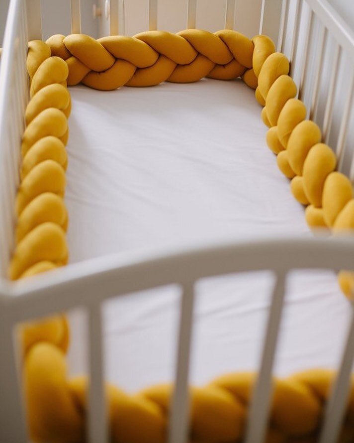 Gevlochten babykussen – Stijlvol en veilig voor pasgeborenen, verkrijgbaar in diverse kleuren en maten