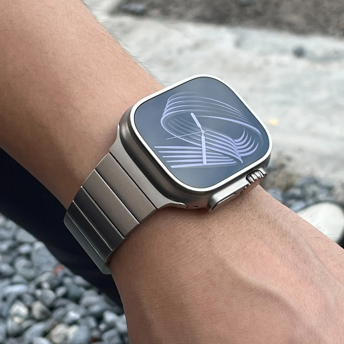 Bracelet Montre Titane à Maillons - Fermoir Magnétique Compatible Apple Watch