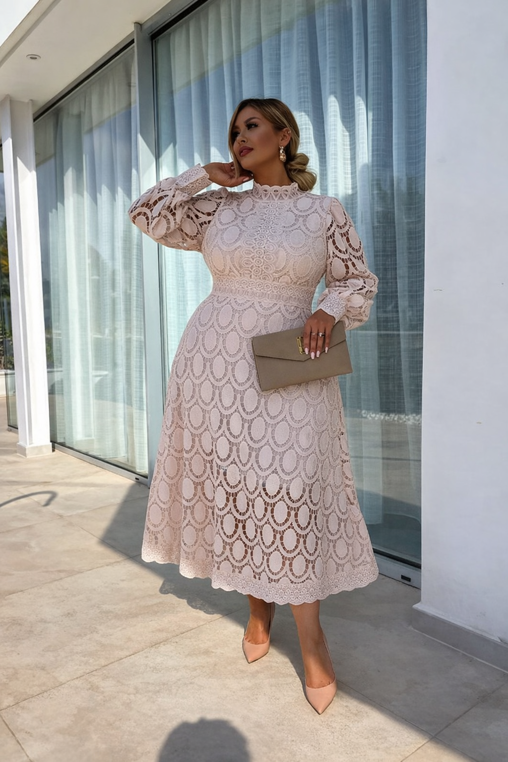 Robe Femme en Dentelle Romantique à Manches Longues
