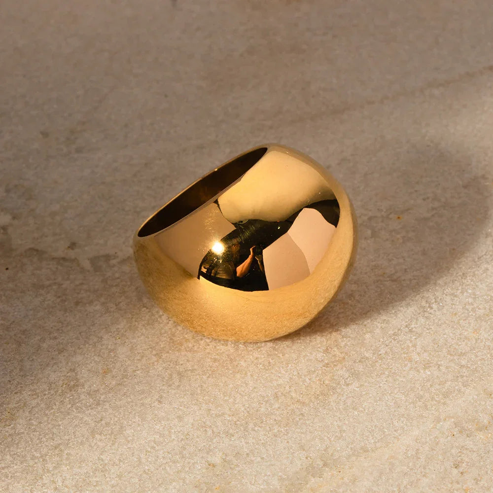Bague Femme Dôme Plaquée Or - Anneau Statement en Acier Inoxydable