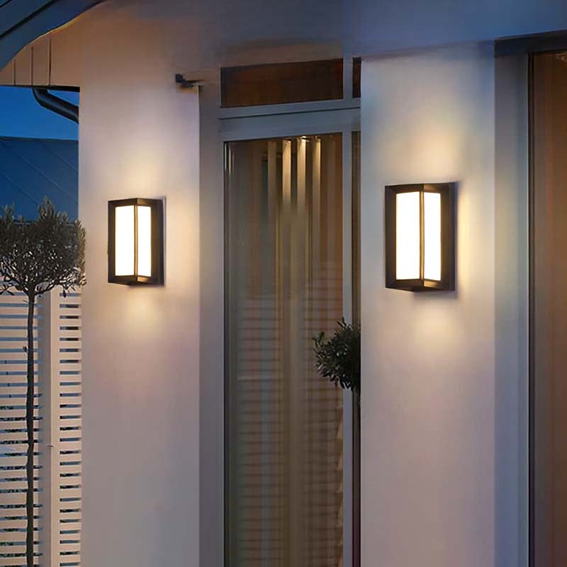 Motion-Sensor Wall Light – Black, Waterproof LED for the Garden, Porch, or Driveway
