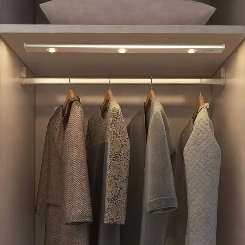 Barre LED Rechargeable avec Détecteur de Mouvement