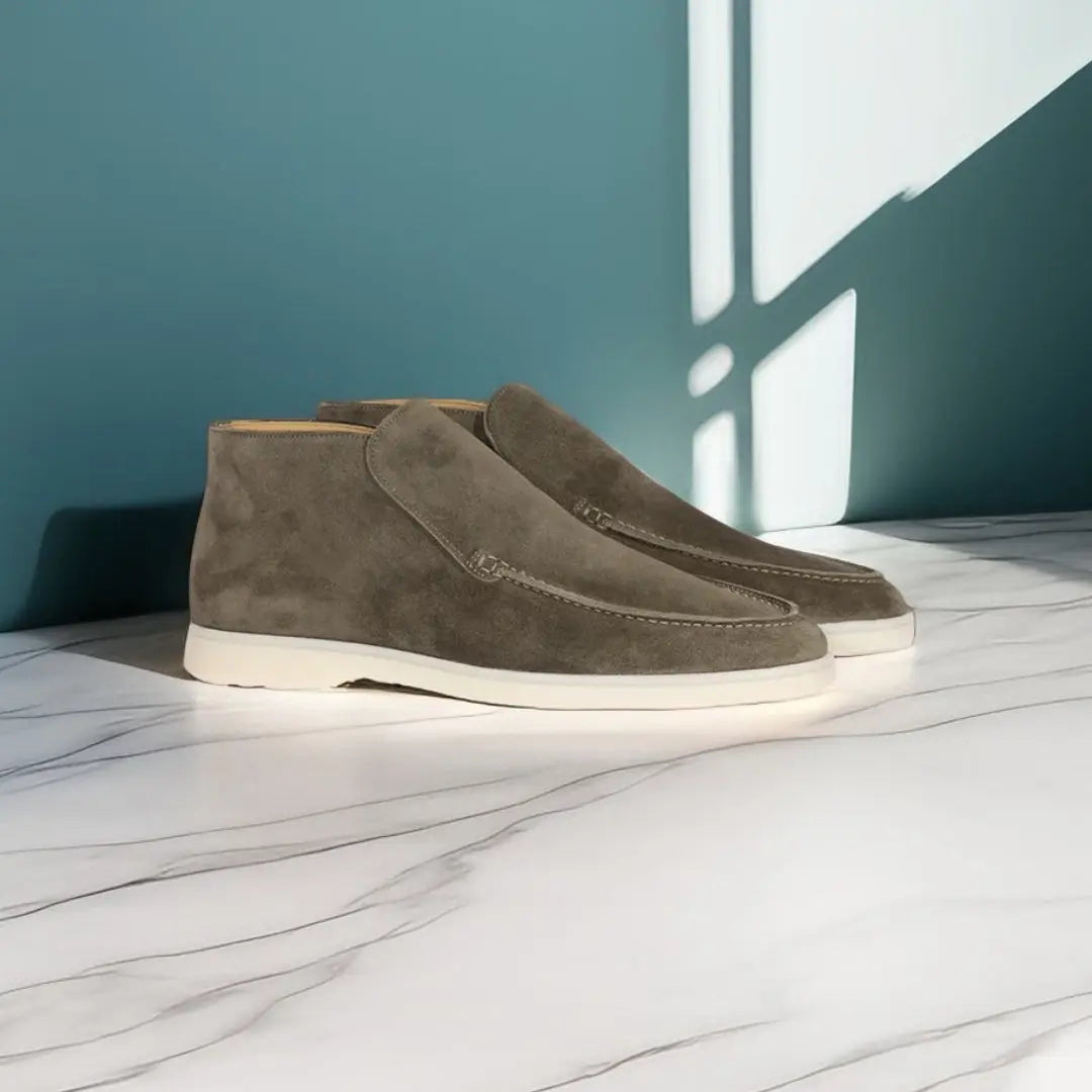 Bottines Homme en Daim Slip-On, Bout Moc Toe Cousu