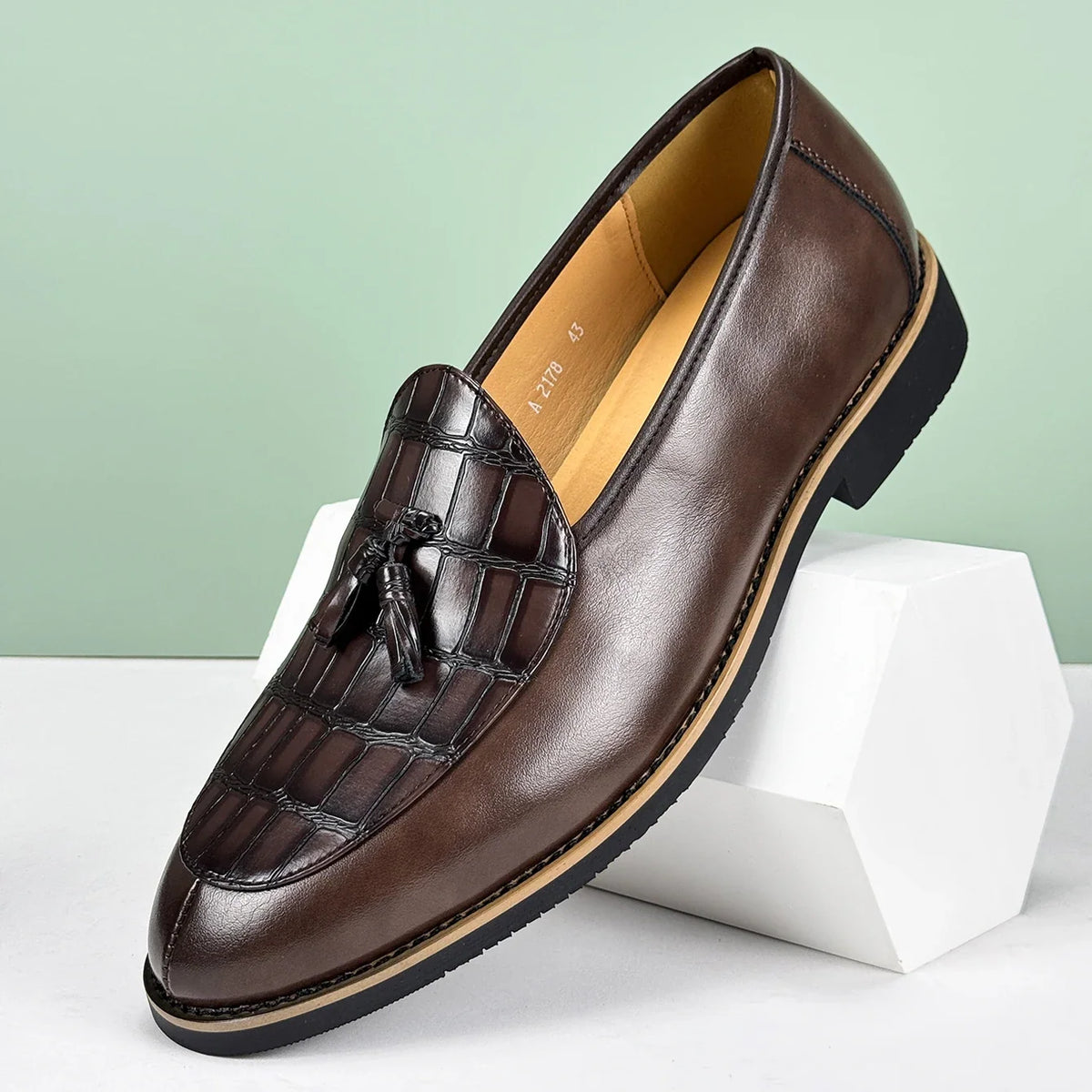 Mocassin Homme en Cuir Italien à Pampilles, Empiècement Effet Croco