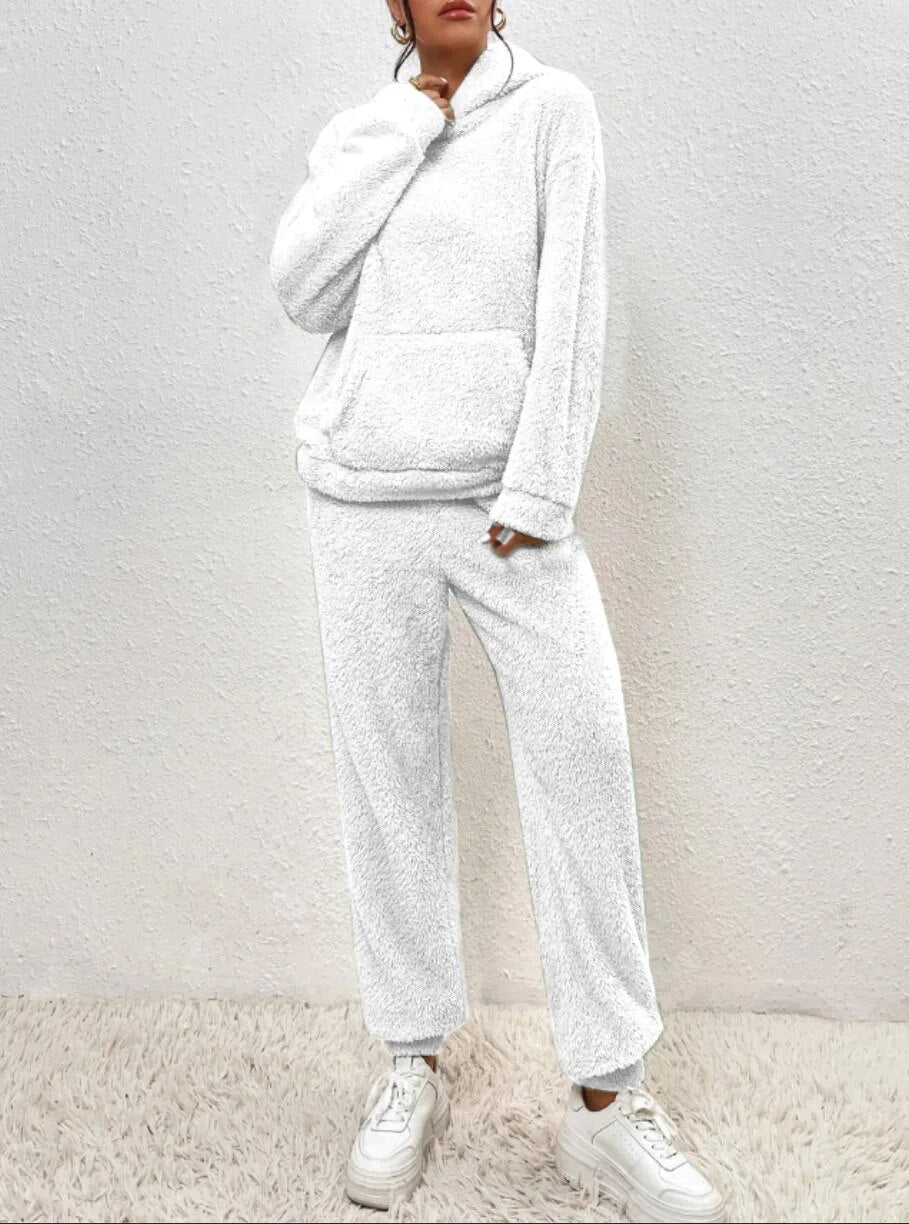 Combinaison Pyjama Peluche à Capuche Femme et Homme