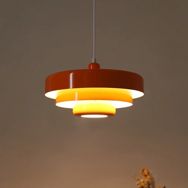 Suspension danoise – Métal orange, design vintage pour salon ou salle à manger