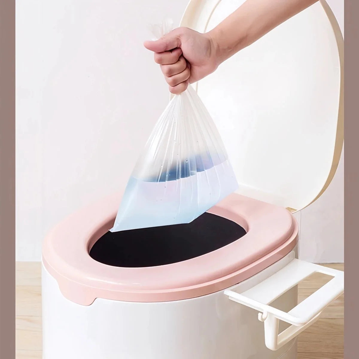 Tragbare mobile Toilette mit Deckel - Ideal für Camping & Reisen 3