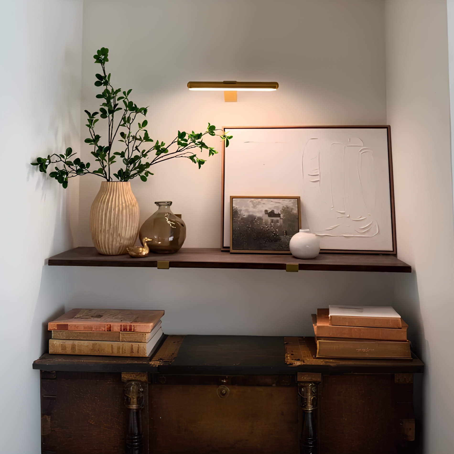 Applique murale sans fil – Aluminium, style moderne avec LED à intensité variable pour la décoration ou le salon