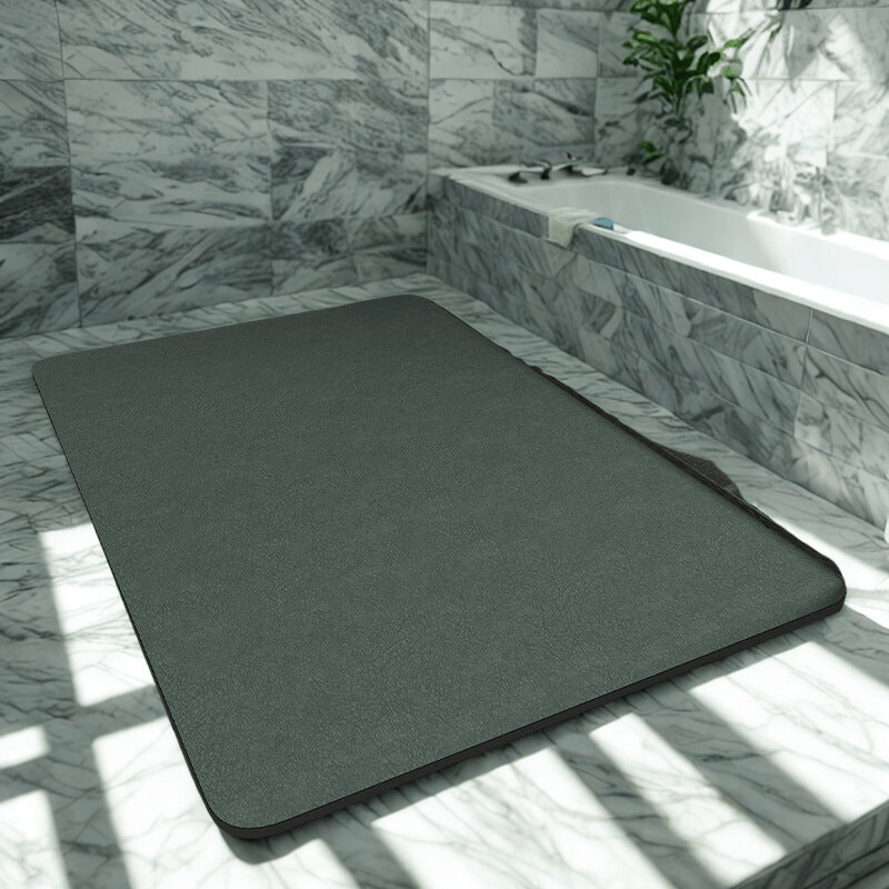 Bath Mat – Quick-Drying Polyester, Non-Slip, Modern Design for the Bathroom or Kitchen