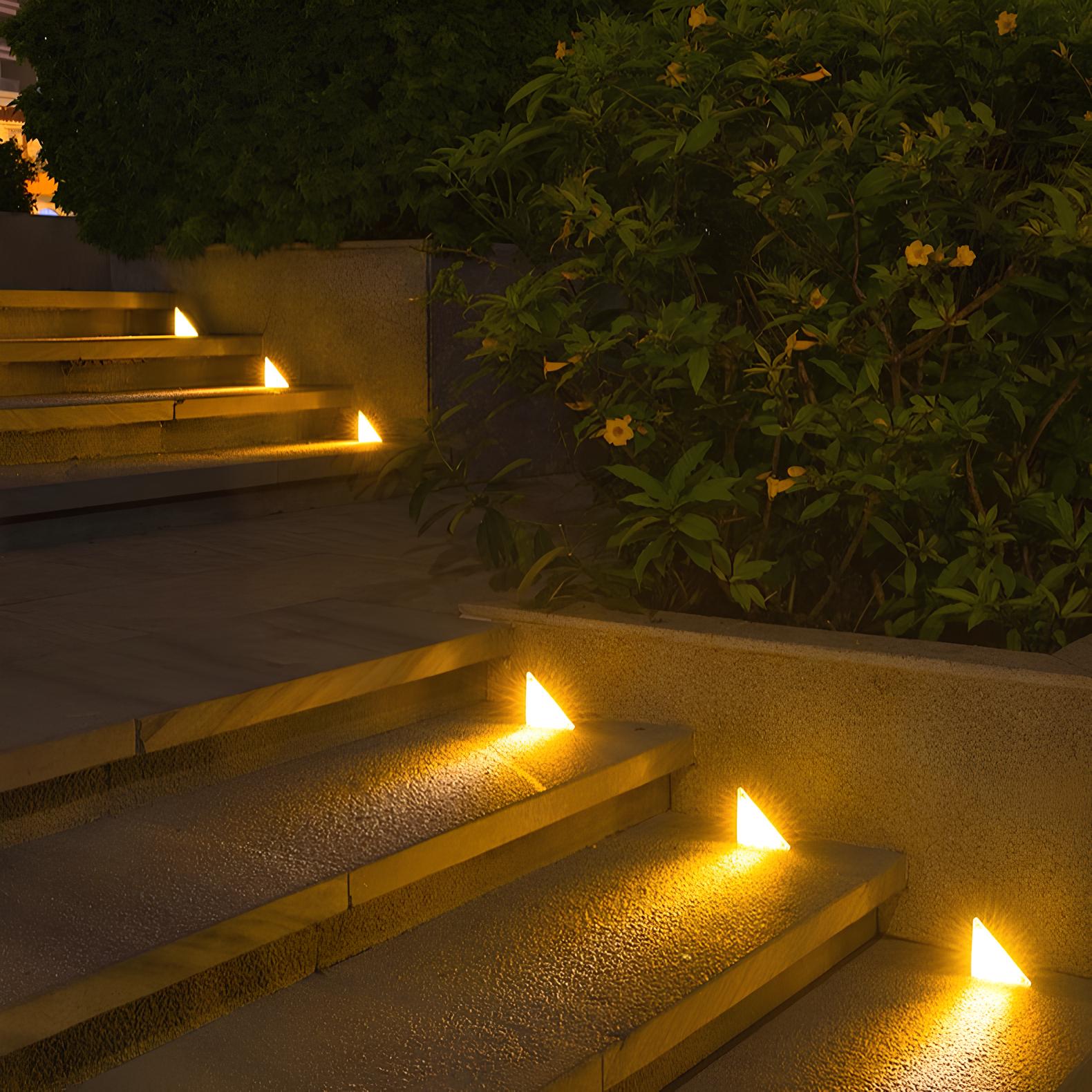 Trapverlichting op zonne-energie – Warmwitte LED’s, weerbestendig ontwerp voor trappen of terrassen