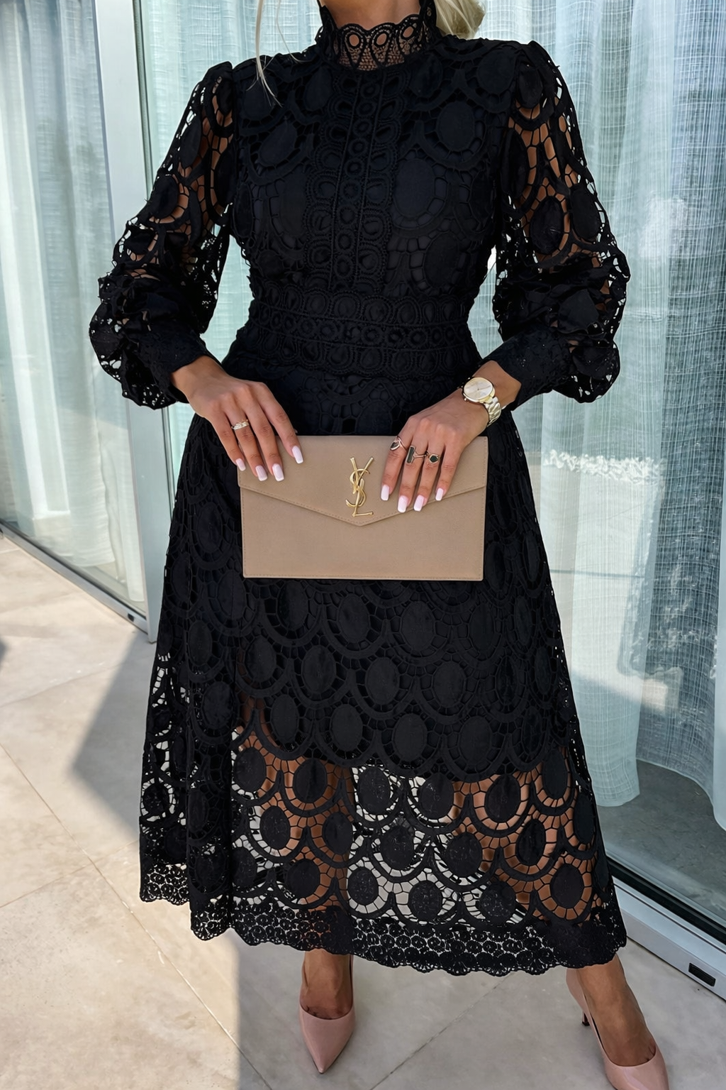 Robe Femme en Dentelle Romantique à Manches Longues