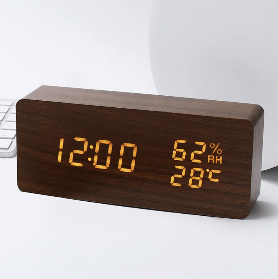 Wooden LED Clock – Natural Wood Finish, Elegant, and Voice-Controlled for the Living Room or Bedroom