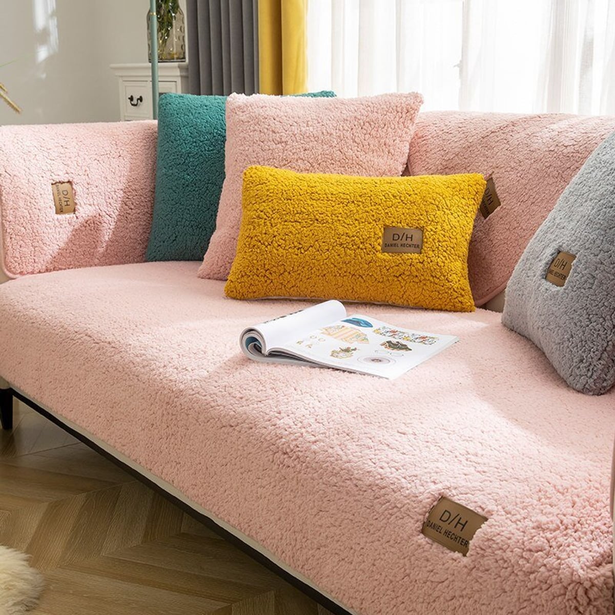 non-slip fleece sofa cover in pink