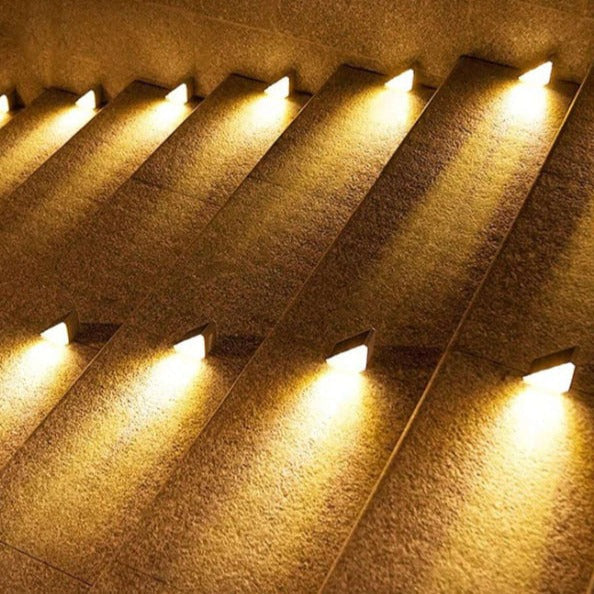 Trapverlichting op zonne-energie – Warmwitte LED’s, weerbestendig ontwerp voor trappen of terrassen