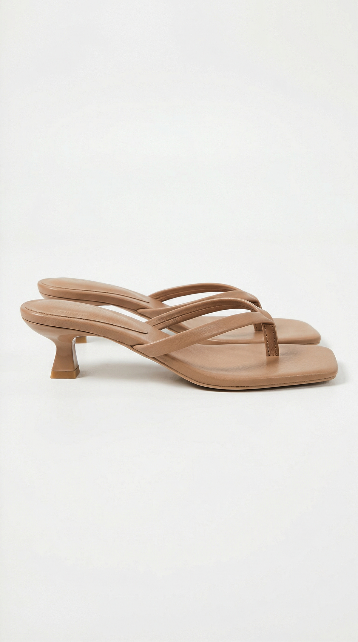 Sandales Femme à Talon Bas et Brides Fines – Look Estival Décontracté