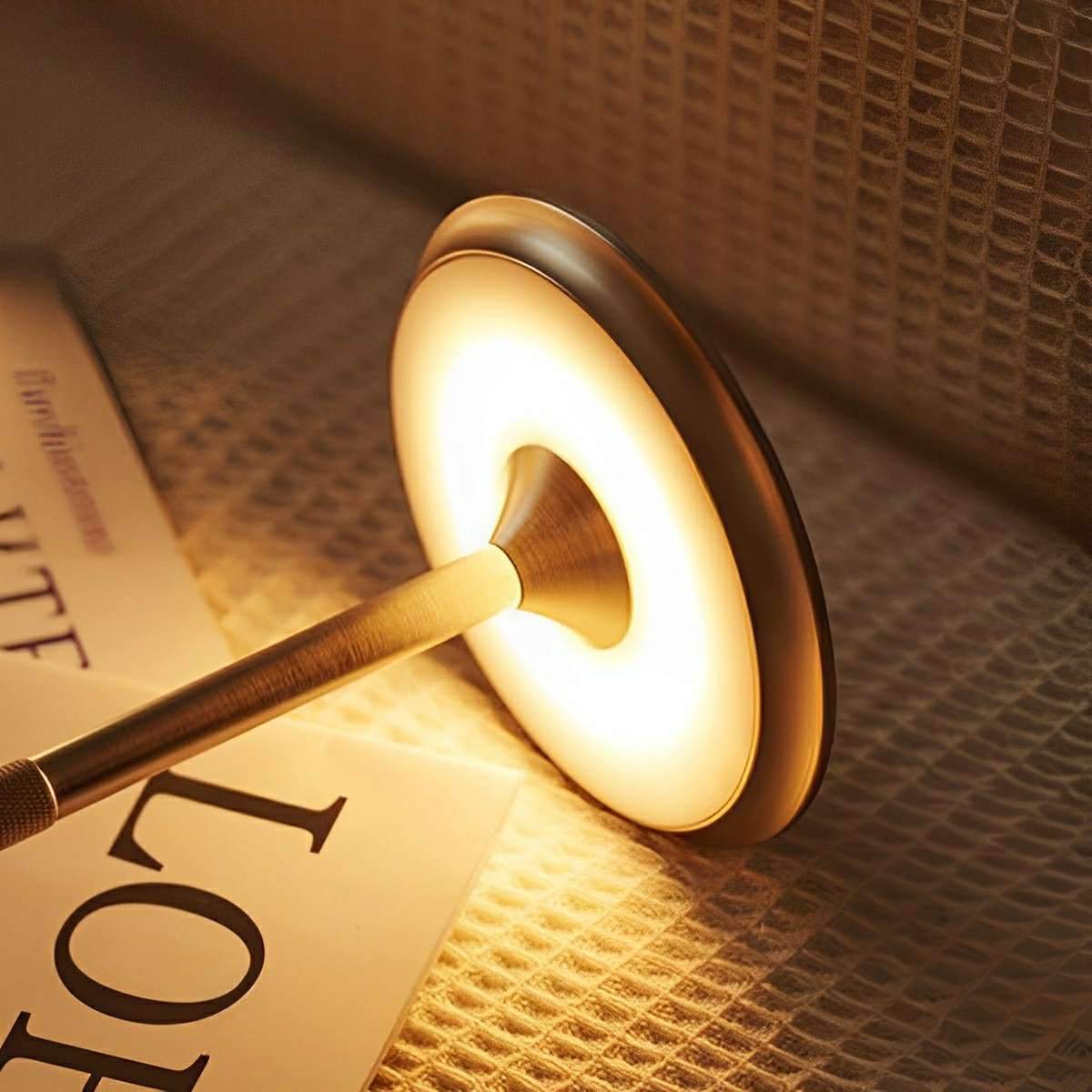Dimmable Table Lamp – Gold/Silver/Black, Modern Design with USB-C Charging Function for the Living Room or Bedroom