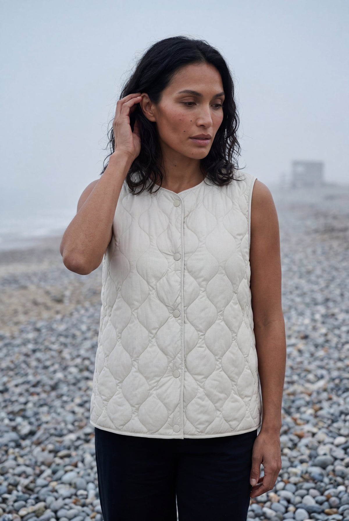 White Diamond-quilted Sleeveless Bodywarmer Vest with Snap Closure - Photo 7