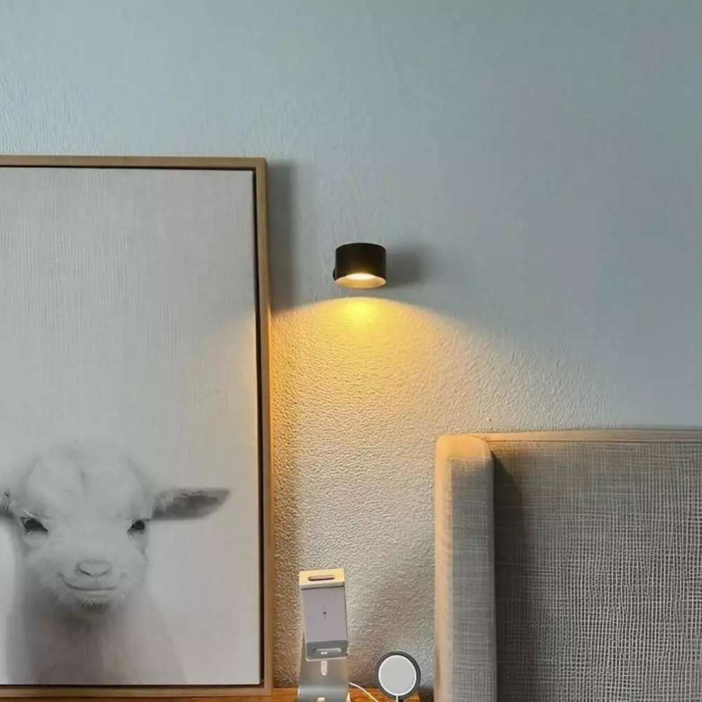 Rechargeable wall sconce – Cylindrical design, cordless with remote control, for the bedroom or living room