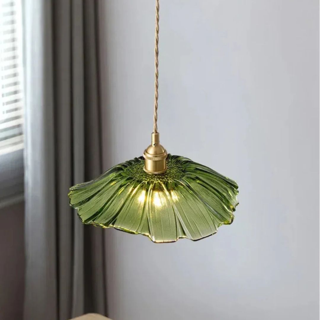 Flower-shaped pendant light – Deep red glass with a gold socket, perfect for the dining room or living room