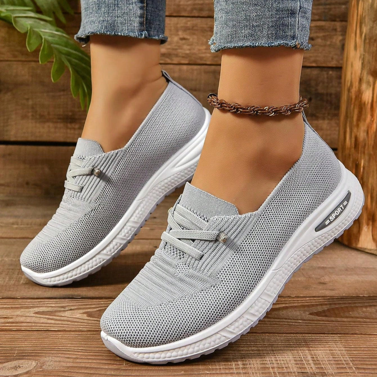 Baskets Femme Slip-On Bout Large Gris Clair