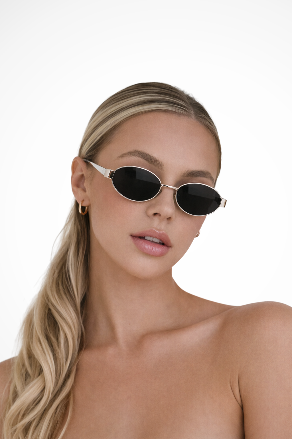 Lunettes de Soleil Femme Ovales en Métal, Verres Teintés