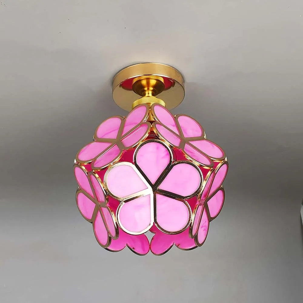 Flower-shaped ceiling light – Gold accents with transparent details for the bedroom or hallway