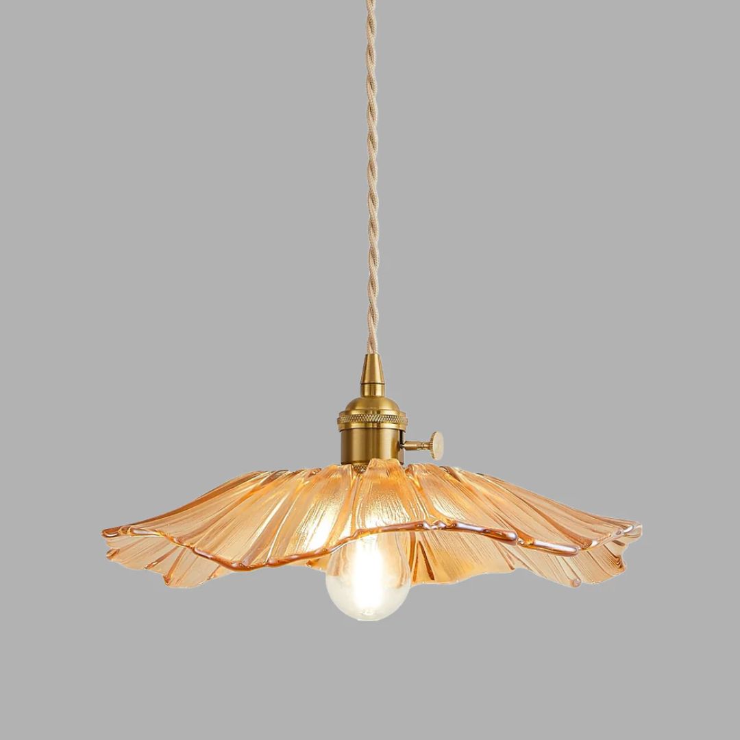 Flower-shaped pendant light – Deep red glass with a gold socket, perfect for the dining room or living room