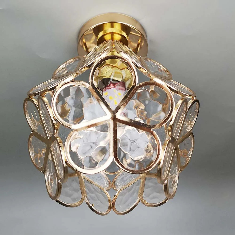Flower-shaped ceiling light – Gold accents with transparent details for the bedroom or hallway