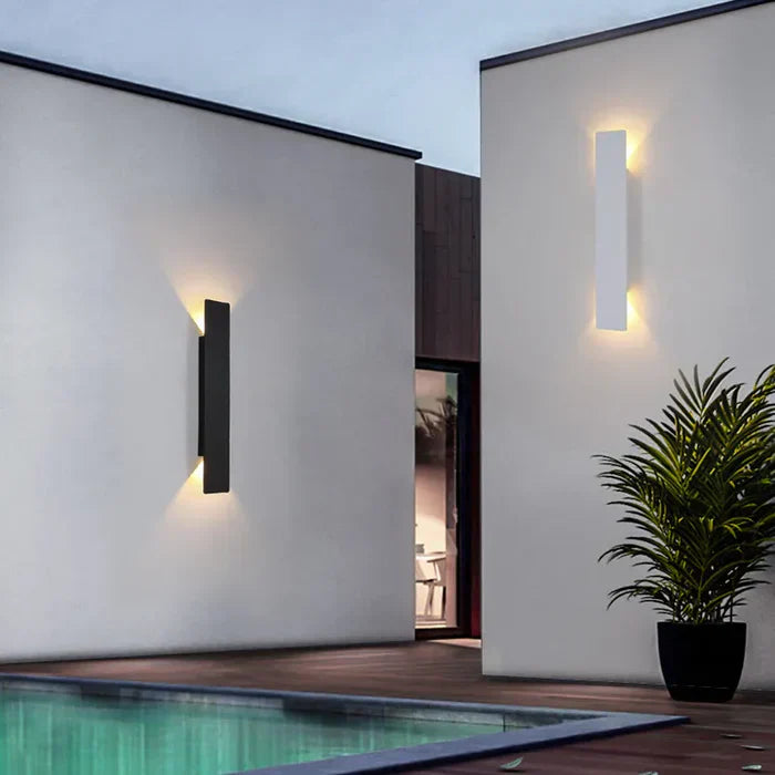 Outdoor Wall Sconce – Weather-Resistant Aluminum, Modern Design for the Garden or Balcony