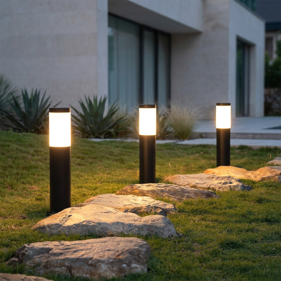 Lampes Solaires de Jardin LED en Lot de 2 – Bornes Extérieures Noires