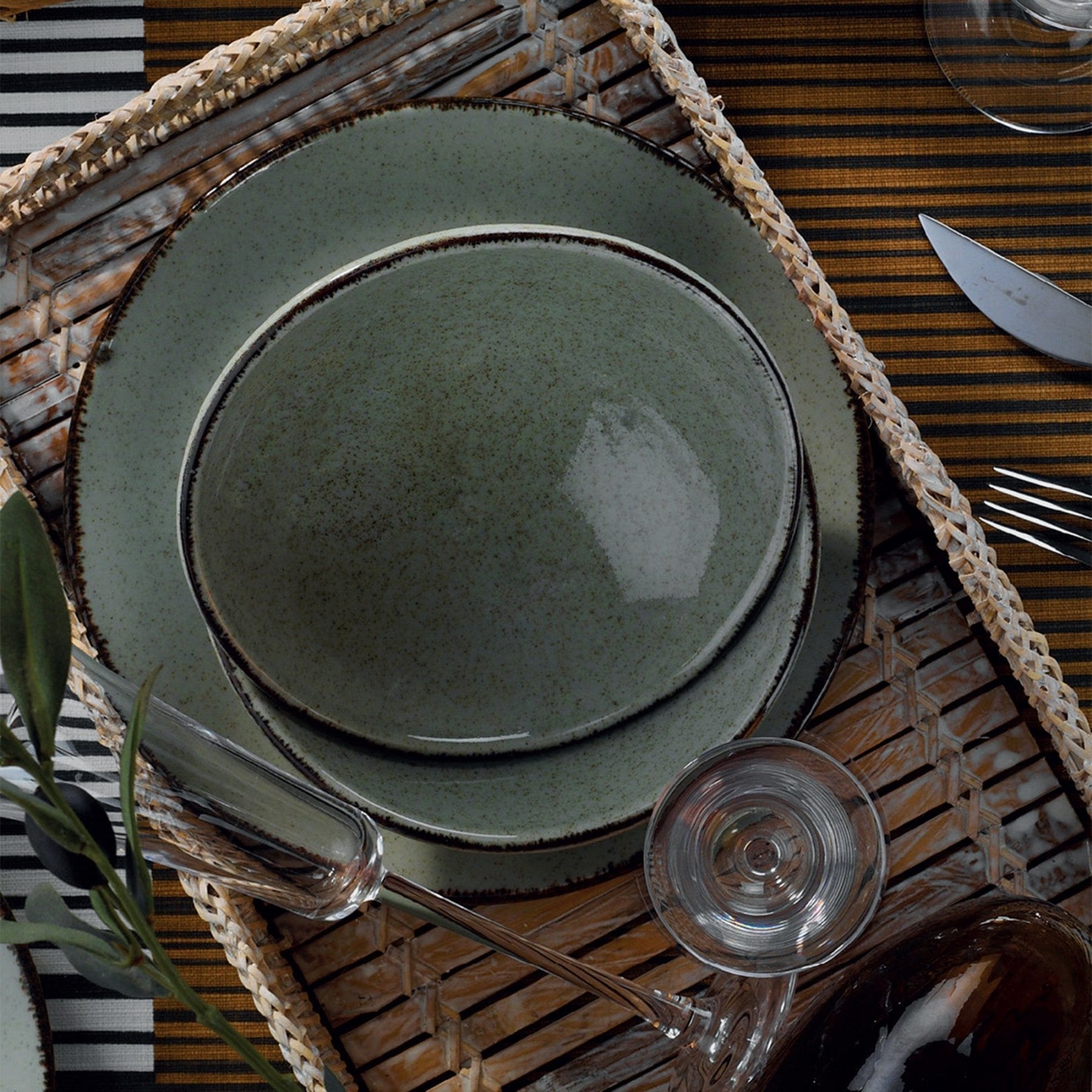 Juego de vajilla de porcelana – Verde oliva, 24 piezas, diseño rústico, para el comedor o para la mesa
