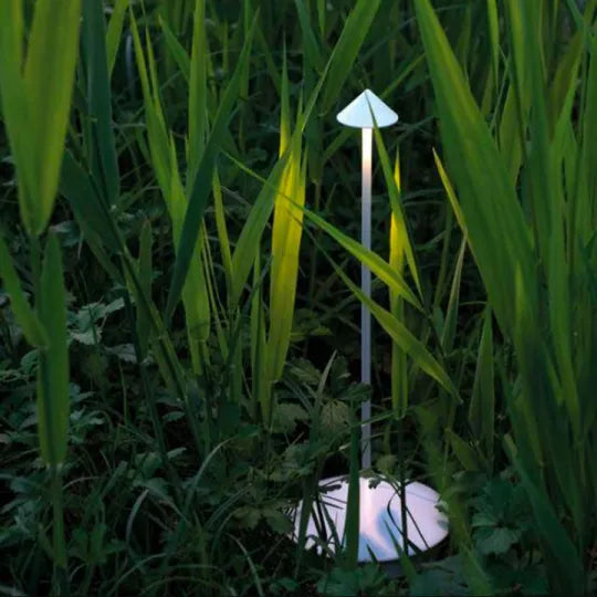 Wireless LED Table Lamp – White and Gold, Modern Design for the Living Room or Patio