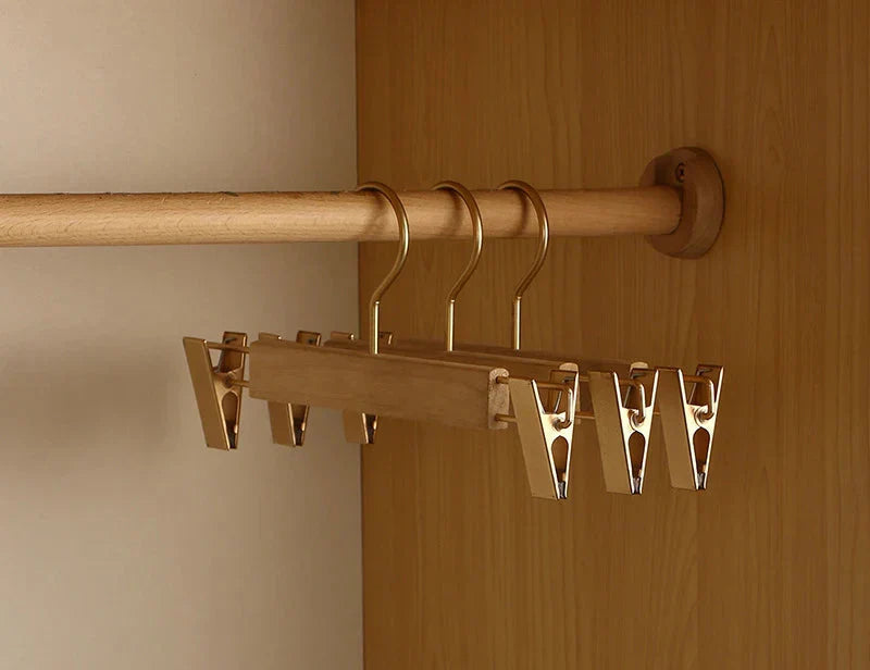 Wooden Hangers – Camphor Wood with Wide Shoulders, Set of 2 for Organizing Clothes in the Closet