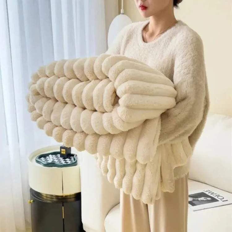 Cuddly Plush Fur Blanket – Light Warm and Elegant Comfort 10