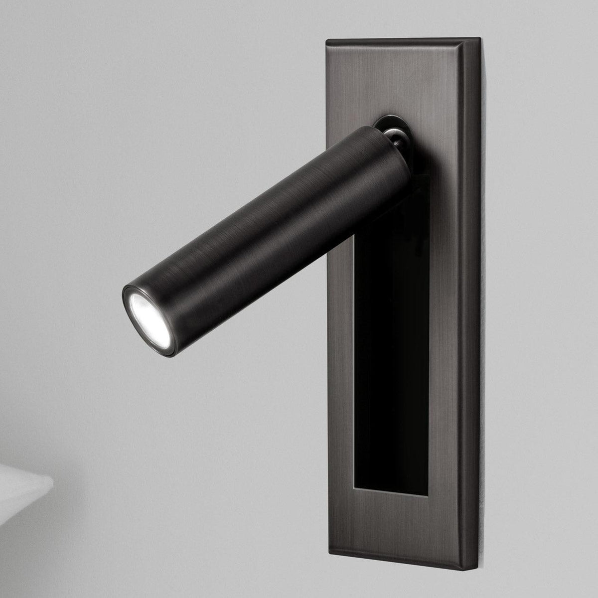 Applique Murale LED Encastrée pour Chevet - Métal
