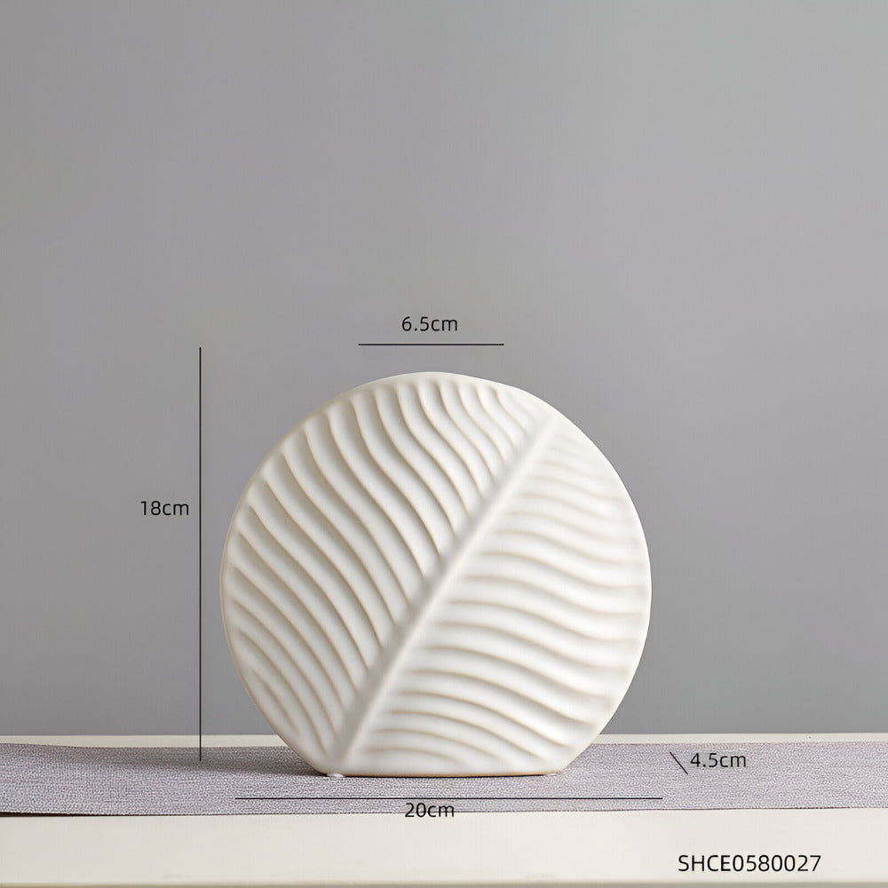 Scandinavian Vase – Handcrafted Ceramics and Neutral Tones for Modern Living Room Decor