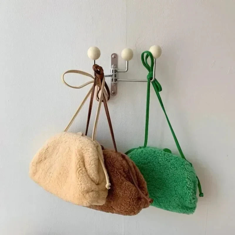 Patère Murale Design en Métal avec Crochets Arrondis