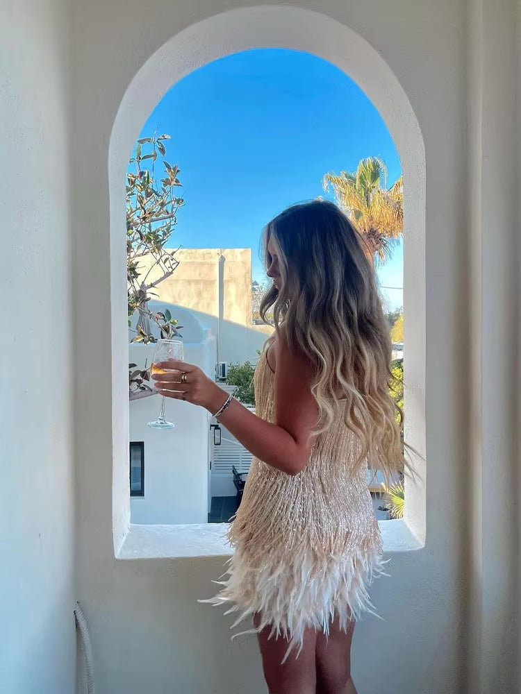 Robe Courte Femme à Plumes – Tenue de Soirée Glamour