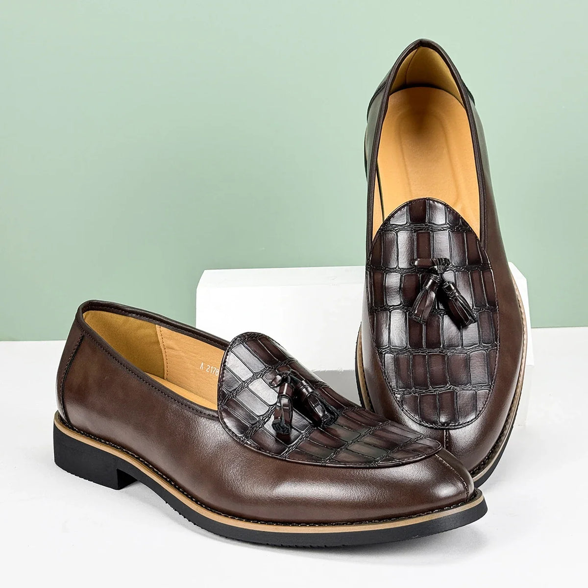 Mocassin Homme en Cuir Italien à Pampilles, Empiècement Effet Croco