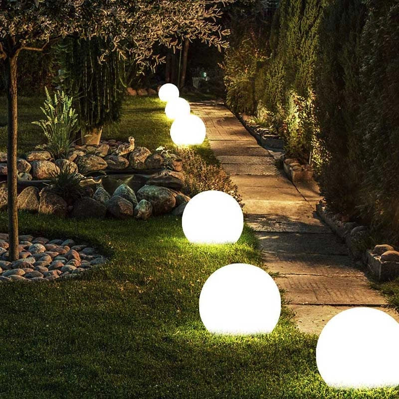 Lampe de jardin sphérique – Résistante aux intempéries, multicolore avec télécommande pour la décoration extérieure et intérieure