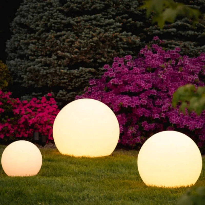 Lampe de jardin sphérique – Résistante aux intempéries, multicolore avec télécommande pour la décoration extérieure et intérieure